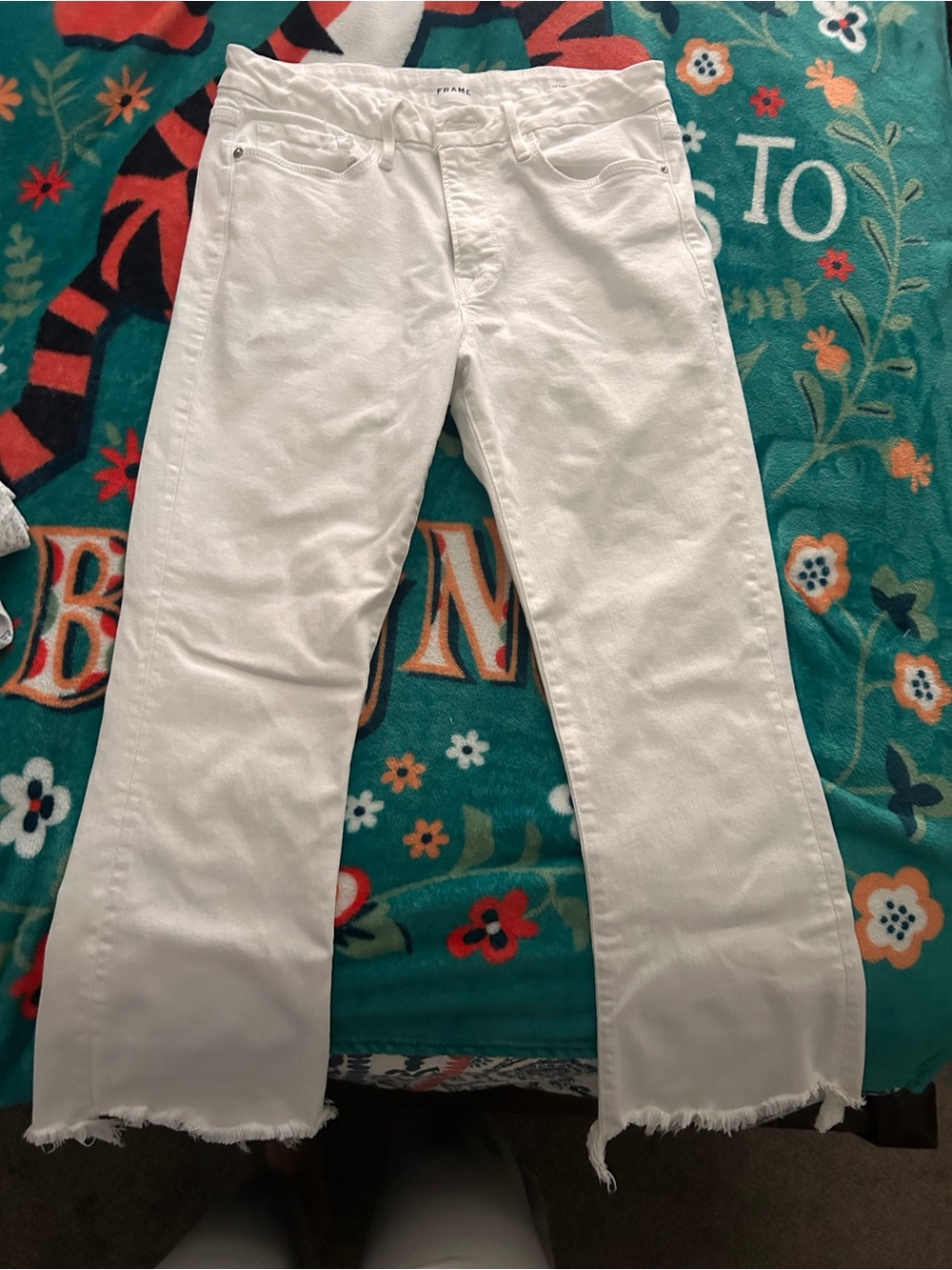 Frame Denim White Le Crop mini boot